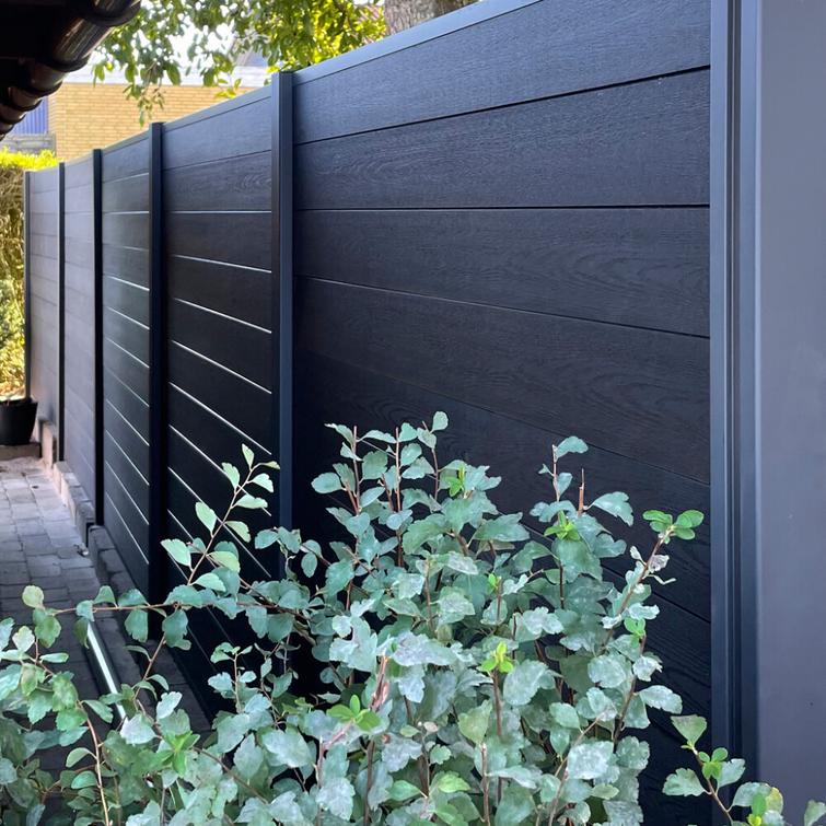 Plywood fence package, composite. Premium lucca surface pattern. Length 3.7m, Height 1.16m