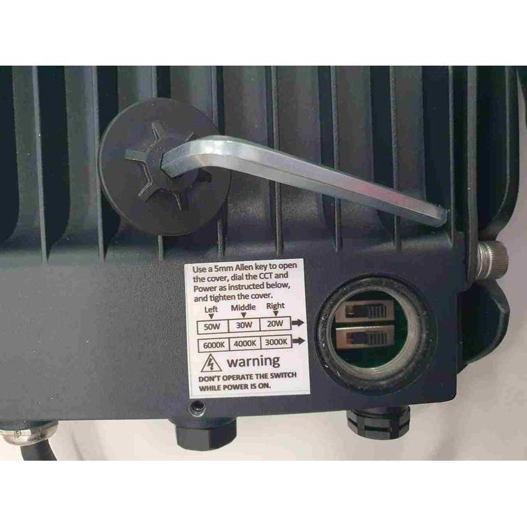 LED valonheitin liiketunnistimella 50W , säädettävä. Völler