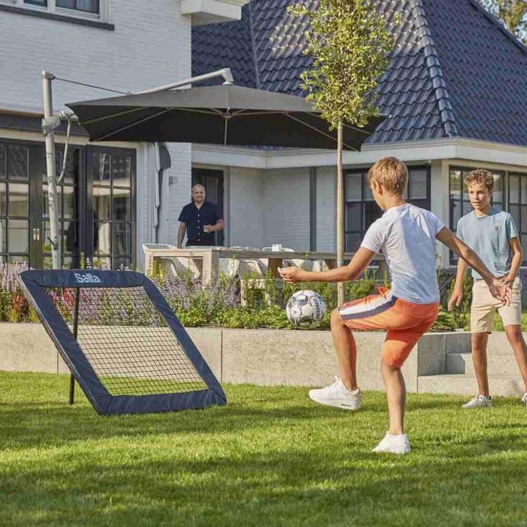 Palautusseinä pallopeleihin, Motion Rebounder 124 x 124 cm Salta