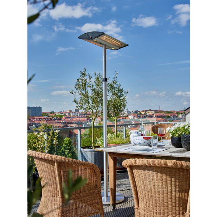 HORTUS Terassilämmitin lattiamalli 1000/2000 W, GT, hopea.