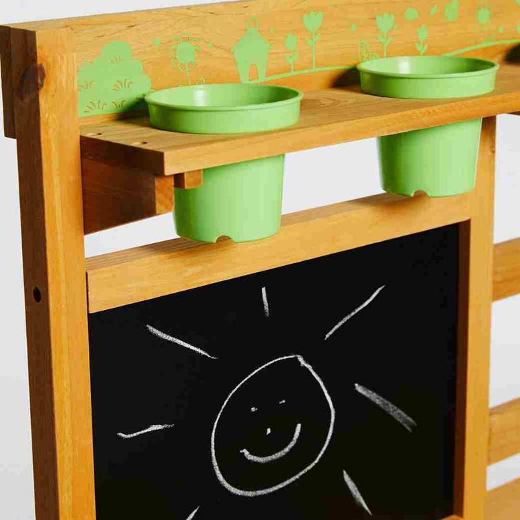 Ulkokeittiö lapsille. Sertifitoitua mäntyä.  T