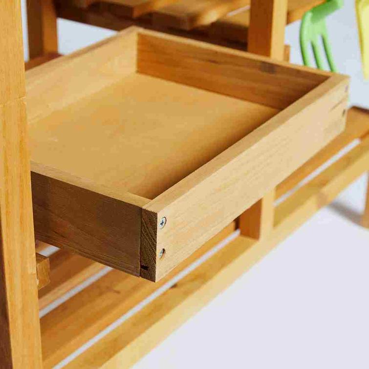 Ulkokeittiö lapsille. Sertifitoitua mäntyä.  T