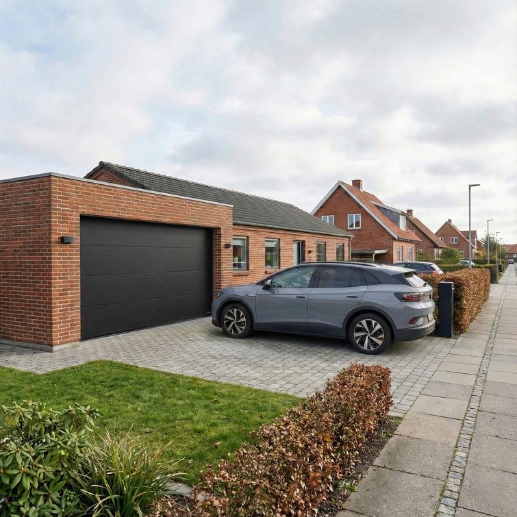 Autotallinovi 240 x 200 cm moottorilla, musta NORDIC HOME