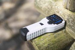 Thermacell -laite MR300W + t&auml;ytt&ouml;pakkaus R-10 (10 kaasua + 30 karkoteainetyyny&auml;).