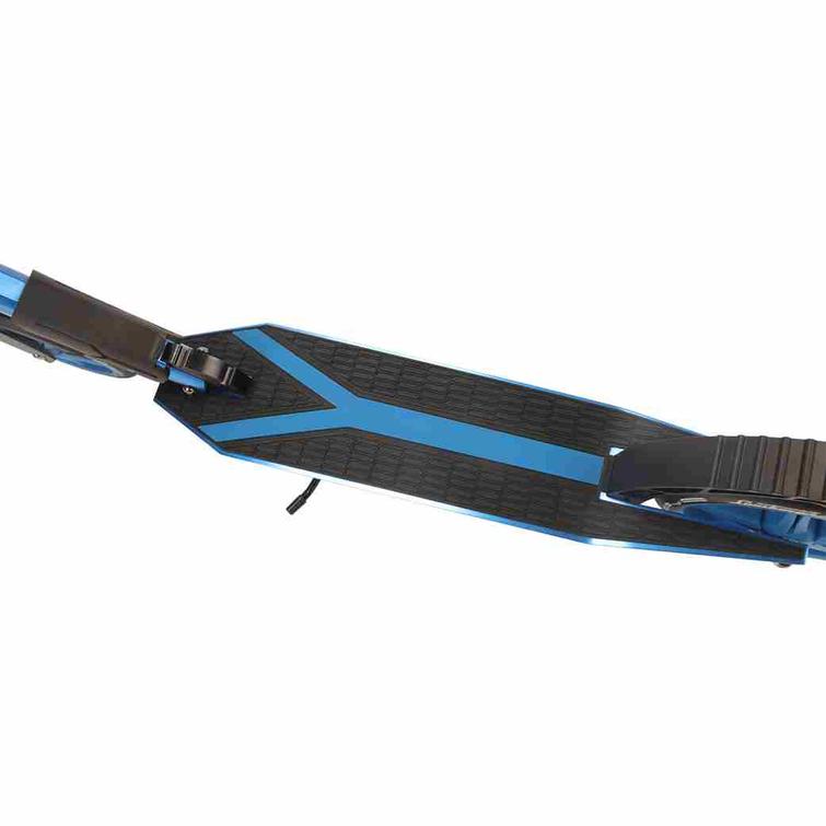 Potkulauta Lamborghini L2-200, sininen, takavalolla.