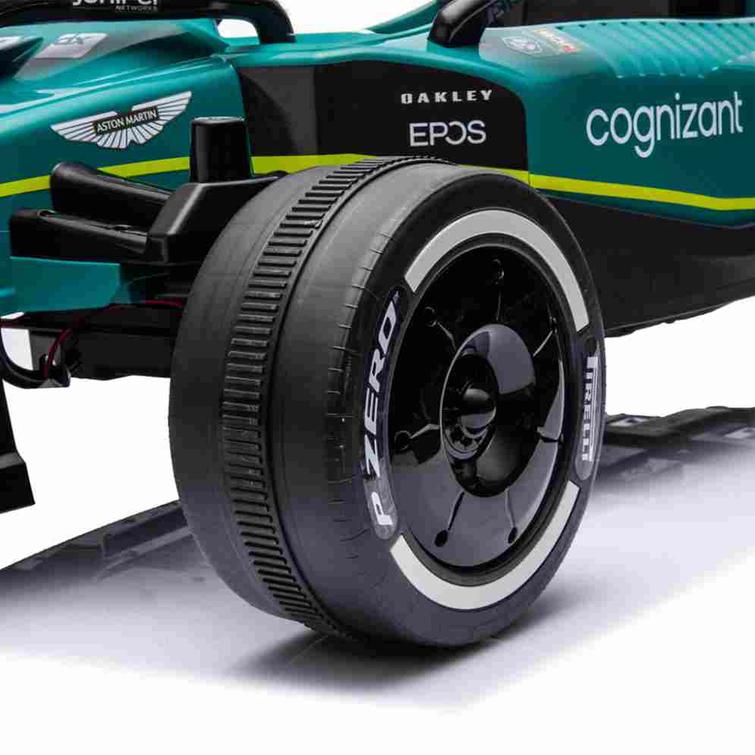 S&auml;hk&ouml;auto Formula 1 Aston Martin 4 x 12 moottori, EVA-renkaat, NORDIC PLAY